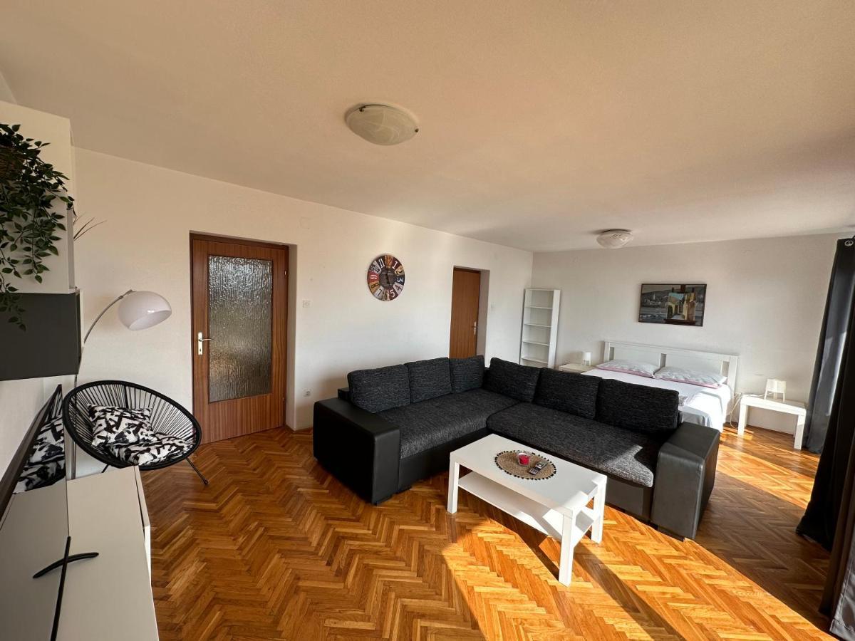 Apartments Matejcic Crikvenica Εξωτερικό φωτογραφία